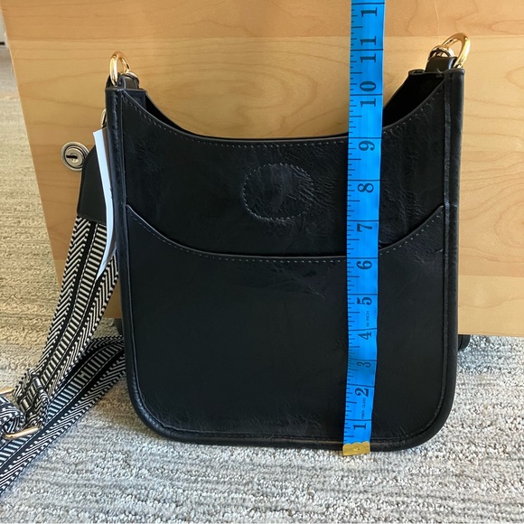 Ahdorned Bags Nwt Ahdorned Mini Vegan Leather Messenger In Black With Strap Poshmark